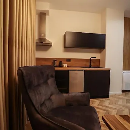 B.g Luxury Suites *